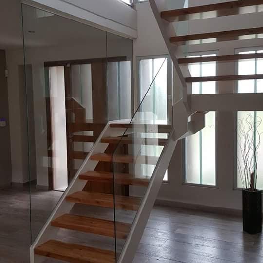 Escalera interior...diseño moderno